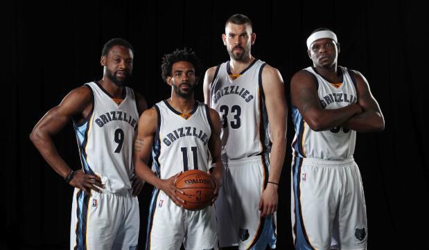 山东100-93青岛4利好！高诗岩游刃有余，谢智杰蜕变，陈林坚好使