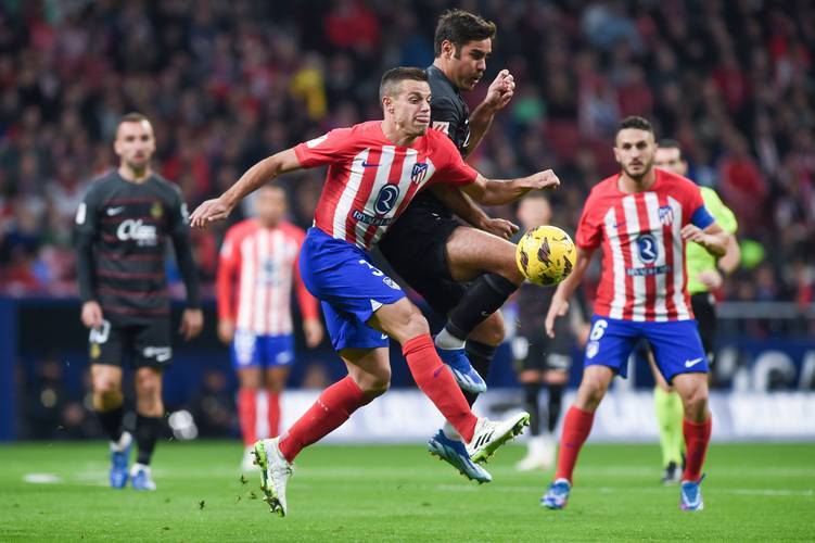 [国内足球]江文豪外围突施冷箭 完美弧线洞穿球门