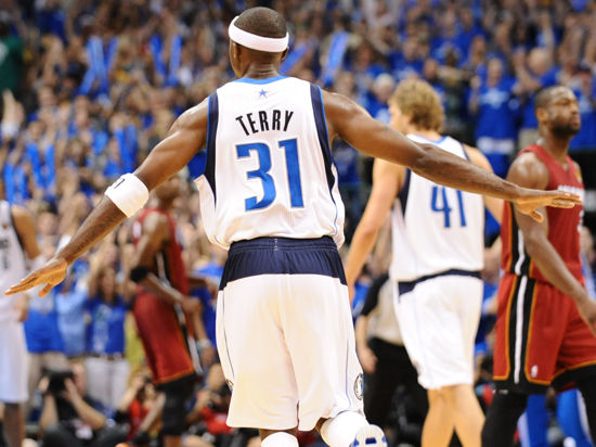 网易《界外狂潮》全球公测，华为云邀你共赴游戏盛宴！