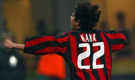 弗洛伦蒂诺·佩雷斯亲自坚持促成此事。@AlbertoPereiro 来源：Madrid Zone🚨 突发消息：安东尼奥·平图斯将回归皇家马德里一线队。